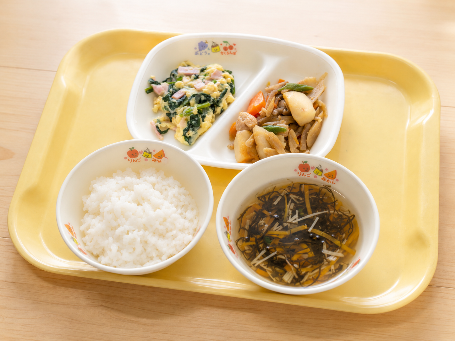 幼稚園・保育園給食の写真